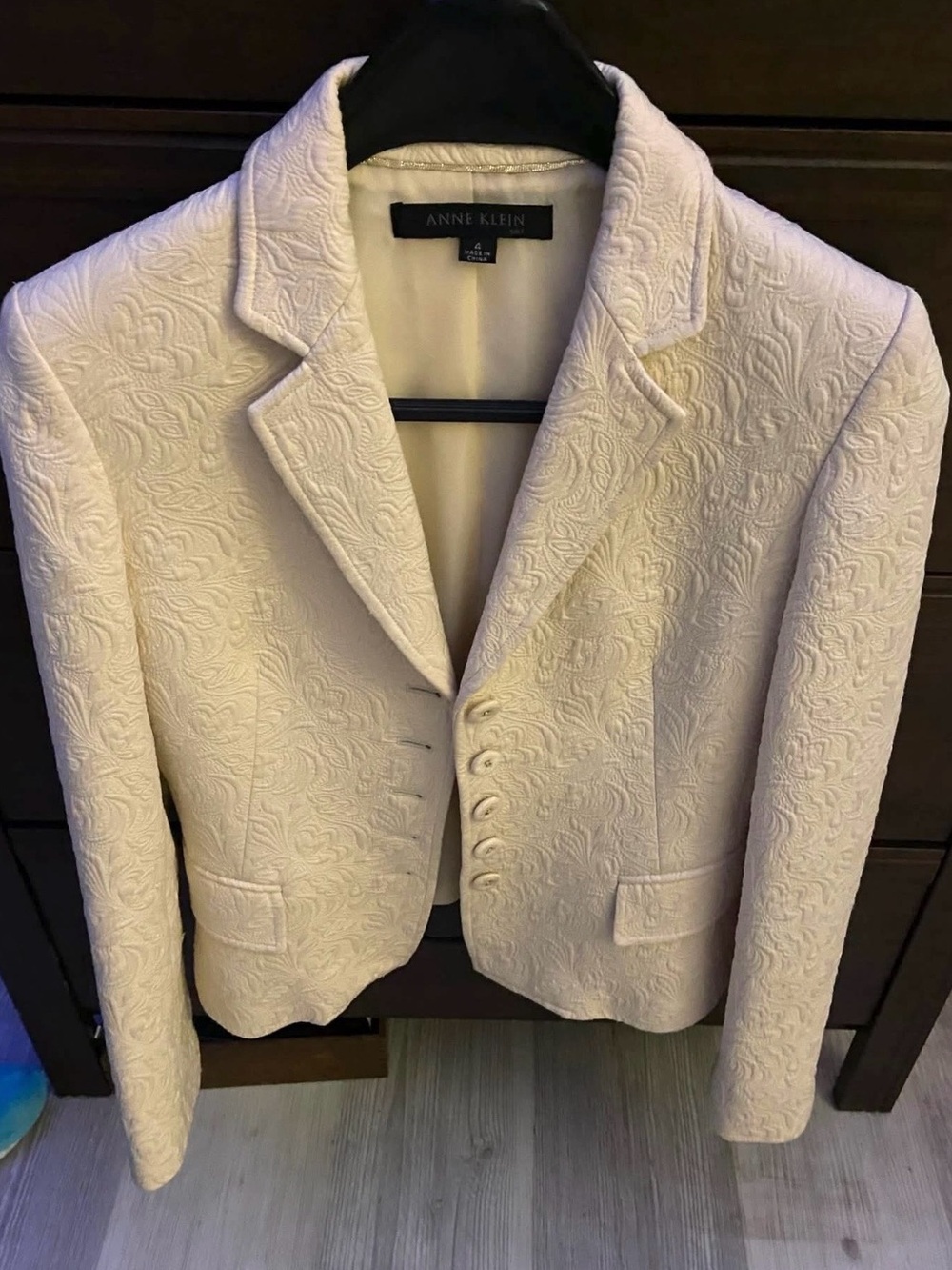 Anne Klein Cream Textured Notch Lapel Blazer